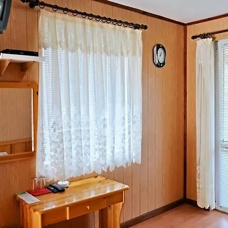 Petia Villas * Tsigov Chark